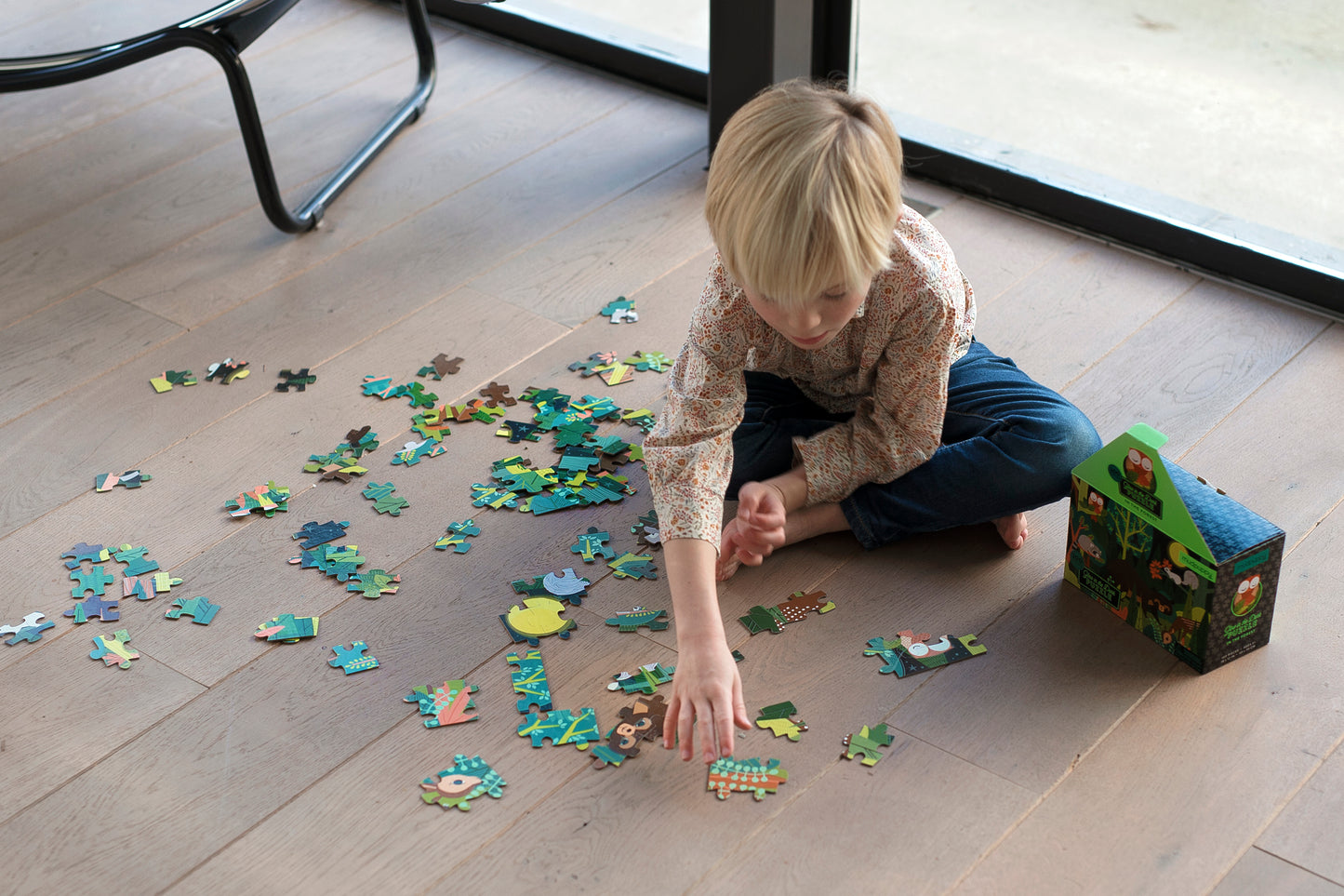 puzzle que brilla en la oscuridad, el bosque